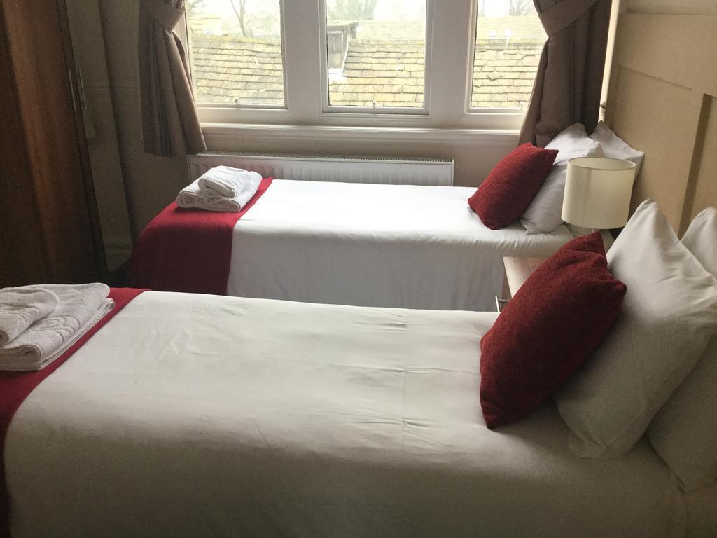Black Horse Otley 3* Leeds (West Yorkshire)